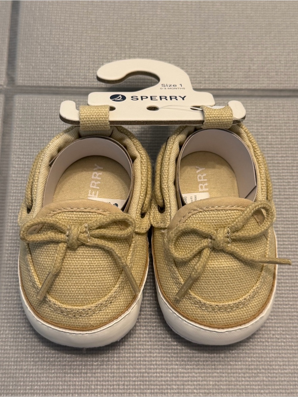 NWT Baby Sperry size 1